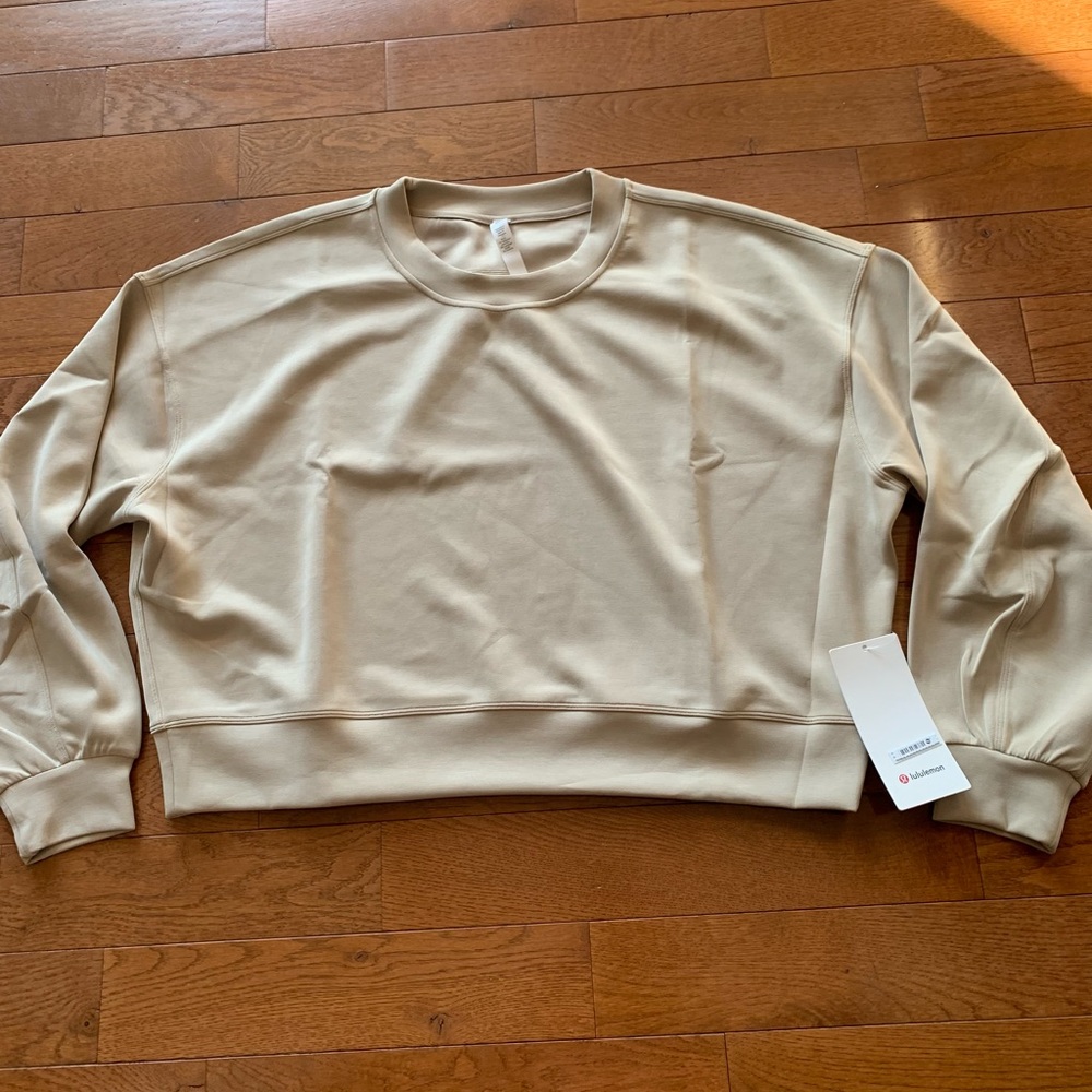 LULULEMON PERFECTLY OVERSIZED CROPPED CREW-TRENCH - Picture 2 of 13
